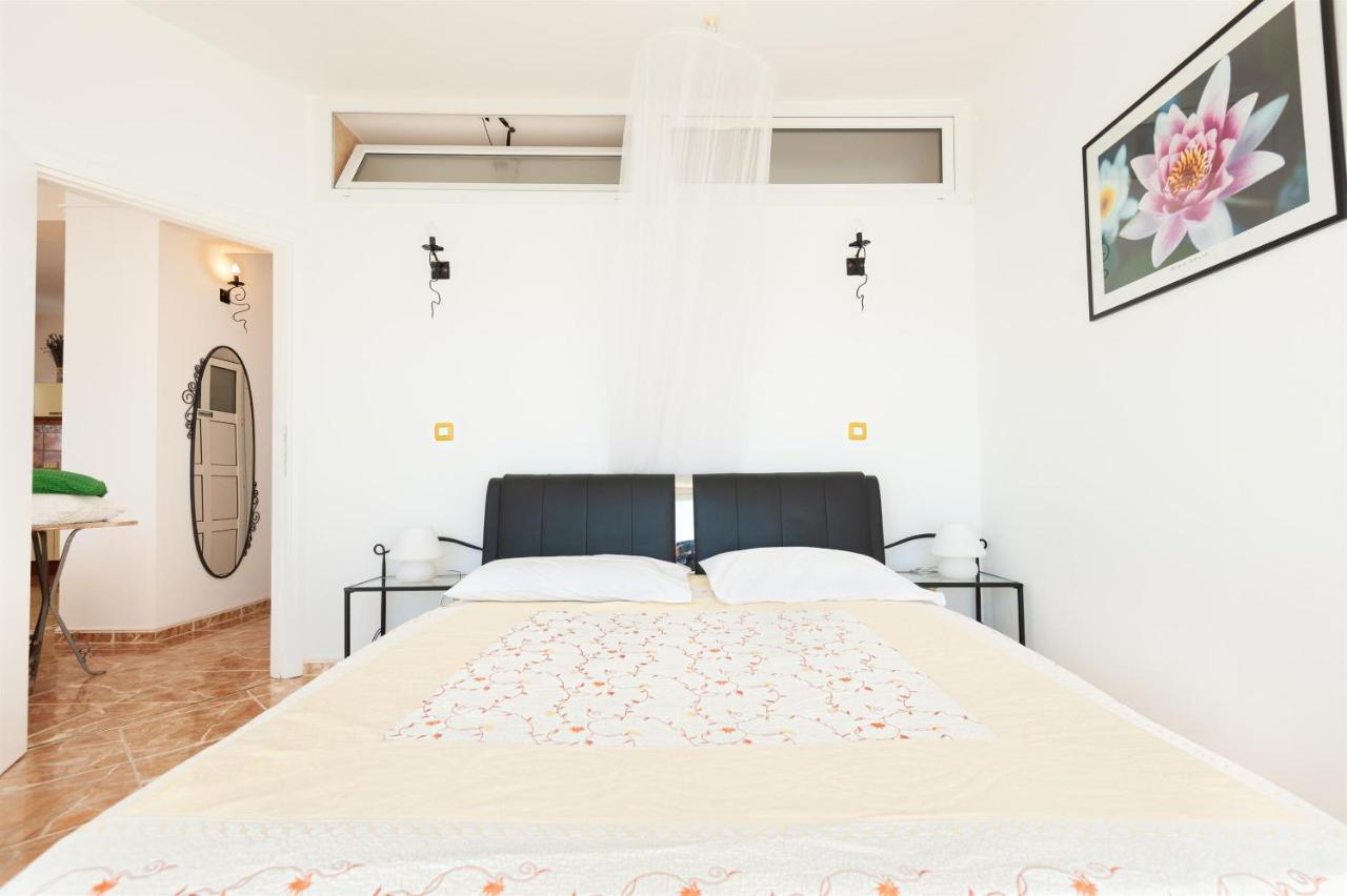 לוקבה Apartments Gordana מראה חיצוני תמונה