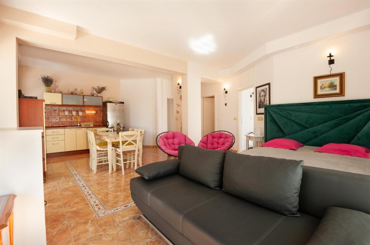 לוקבה Apartments Gordana מראה חיצוני תמונה